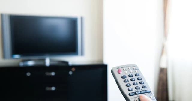 Ile prądu zużywa dioda w telewizorze? Zaskakujące fakty o kosztach energii