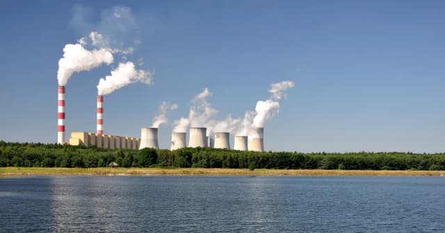 Ile węgla spala elektrownia Bełchatów? Szokujące dane o emisjach CO2