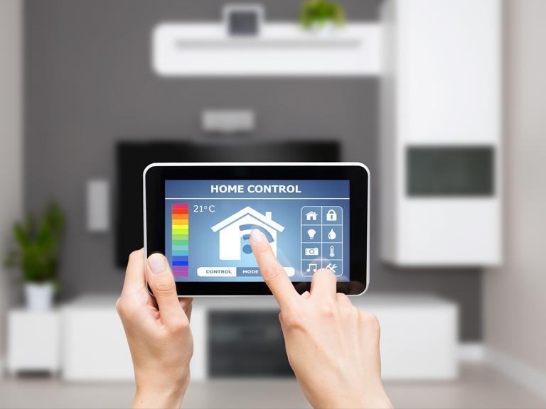 aplikacja systemowa do smart domu